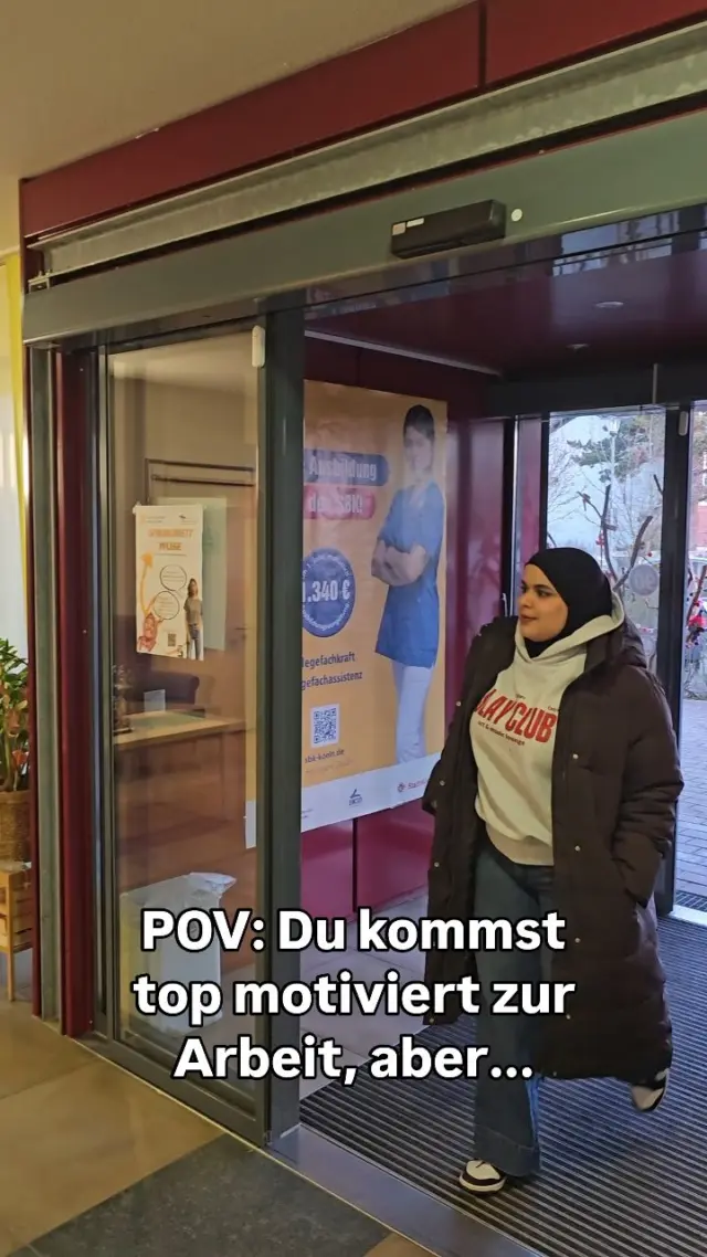 Erste Challenge für den Frühdienst: mit frisch desinfizierten Händen Handschuhe anziehen 🫣

#pflege #frühdienst #montag #pflegehumor #ausbildung